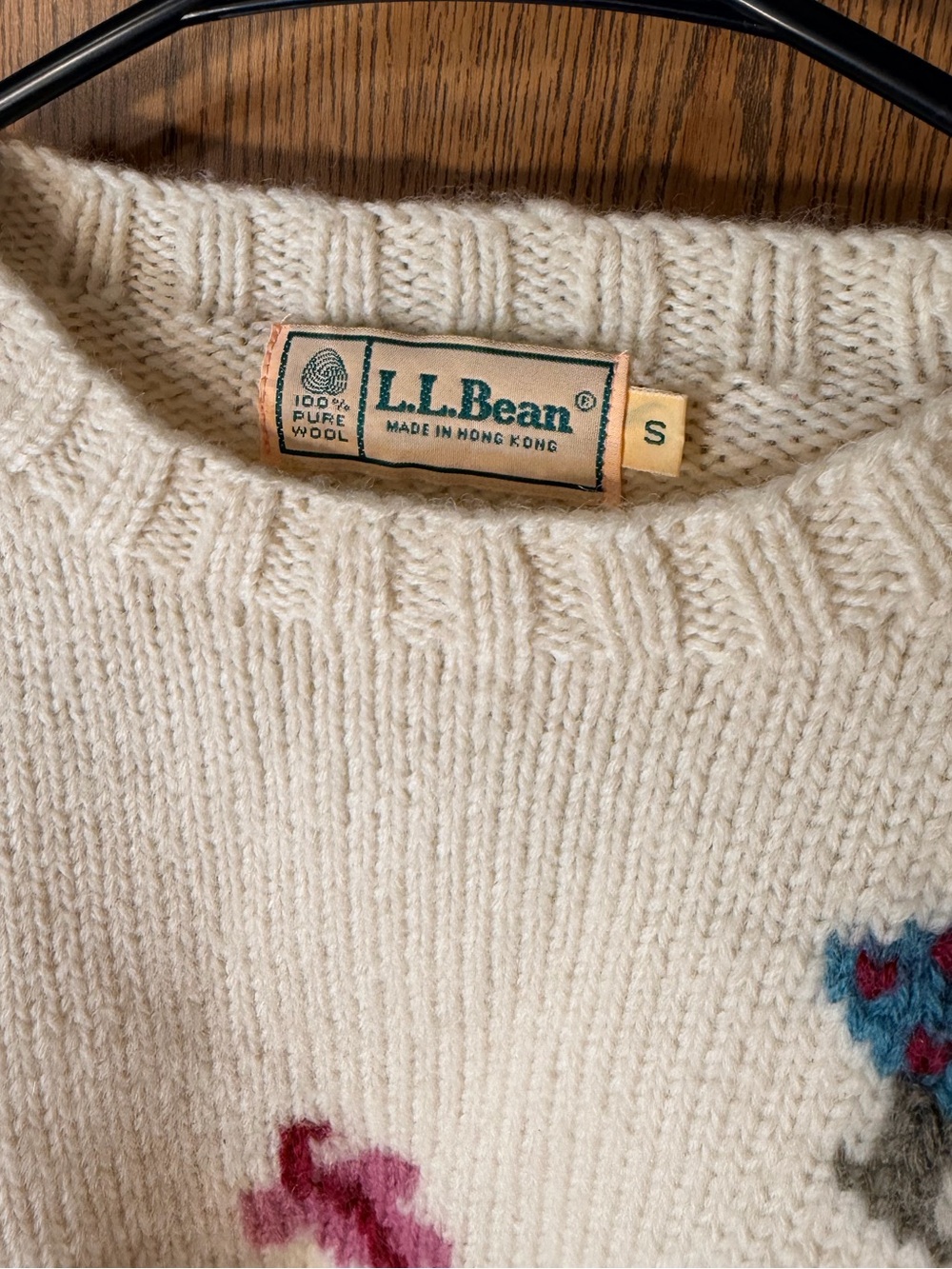 L.L. Bean Rare Vintage 1980s 100% Wool Farmhouse Motif Sweater - Picture 4 of 6